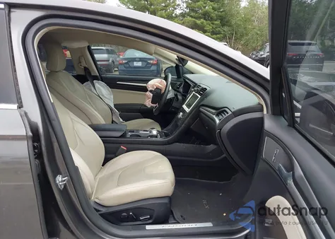 2018 Ford Fusion Titanium из США, поврежденный, VIN 3FA6P0D92JR168969